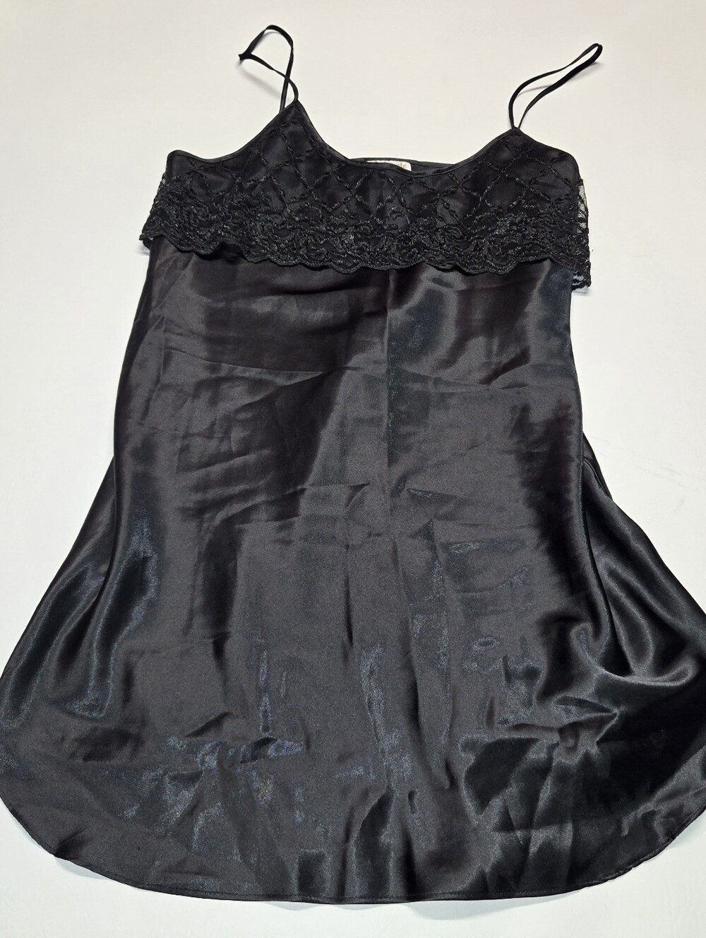 Intimate moods Vintage 90s black satin lace-trim chemise slip dress size M